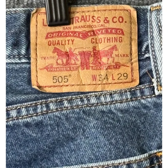 Levi's 505 Straight Fit Jeans Mens W34 L29 Medium Wash Denim - Picture 3 of 6